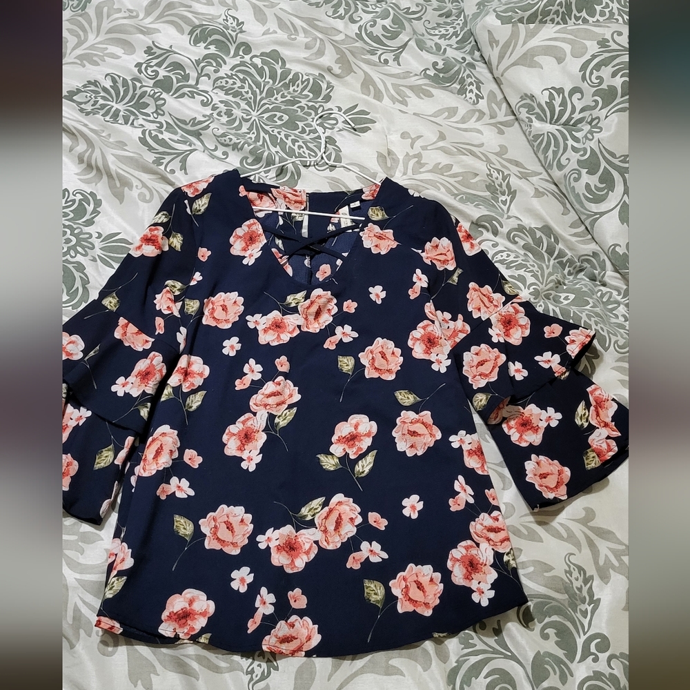 Sun & Moon Womens Blouse Small - Picture 5 of 5
